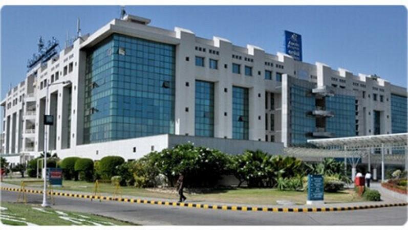 apollo hospital