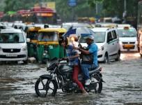 water level reservoir bcm central region water monsoon rain rainfall stock markets bullish delhi up cauvery dispute fight clashes