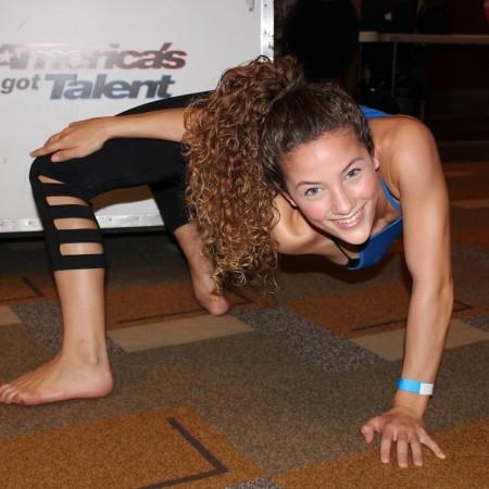 Contortionist Sofie Dossi