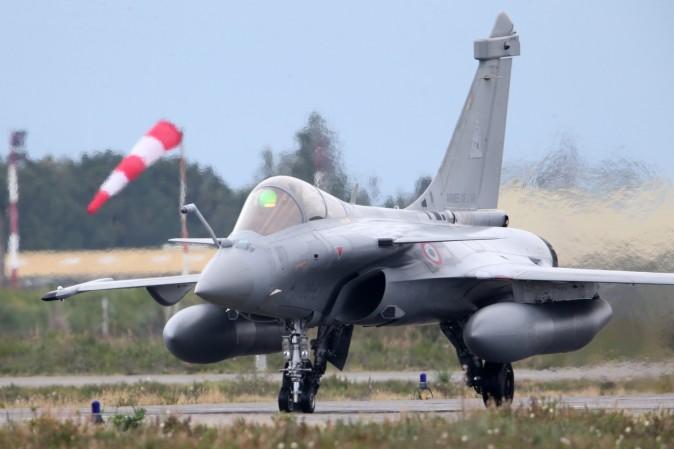 India inches closer to the purchase of 36 Rafale fighter jets from France. In Picture: A French Air Force Rafale fighter jet prepares to take off during the close air support (CAS) exercise Serpentex 2016, hosted by France in the Mediterranean island of Corsica, at Solenzara air base, March 17, 2016. Rafale fighter jet deal