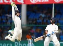 BJ Watling Murali Vijay India New Zealand