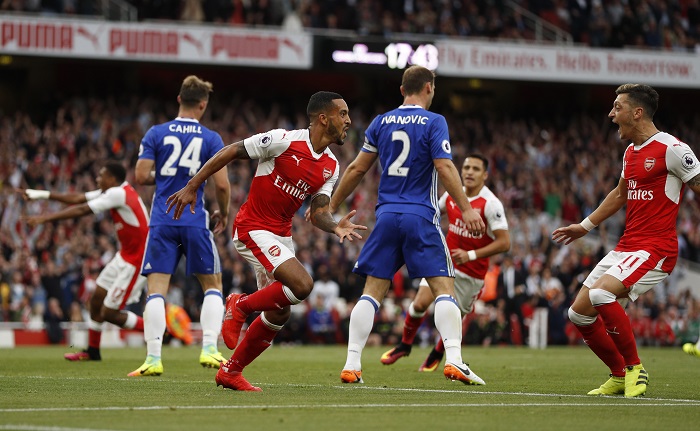 Theo Walcott Mesut Ozil Arsenal Chelsea