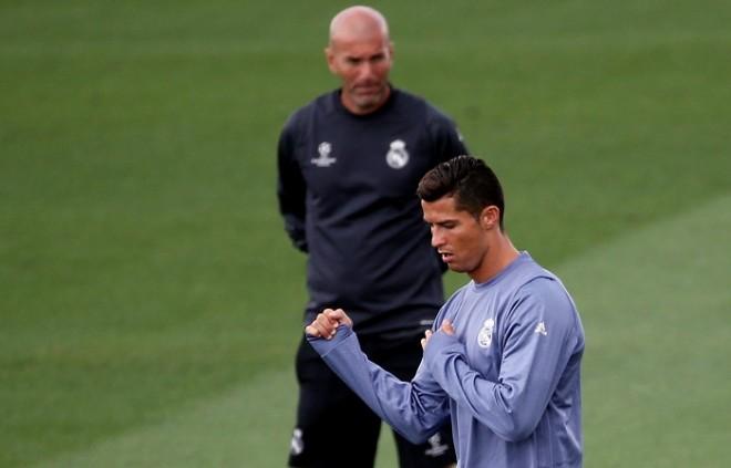 Zinedine Zidane Cristiano Ronaldo Real Madrid