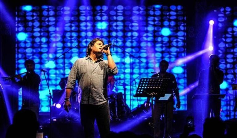VHP and Bajrang Dal has called for the cencellation of Shafqat Amanat Ali concert in Bengaluru