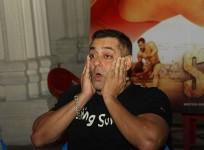 MNS slams Salman Khan for supporting Pakistani artistes.