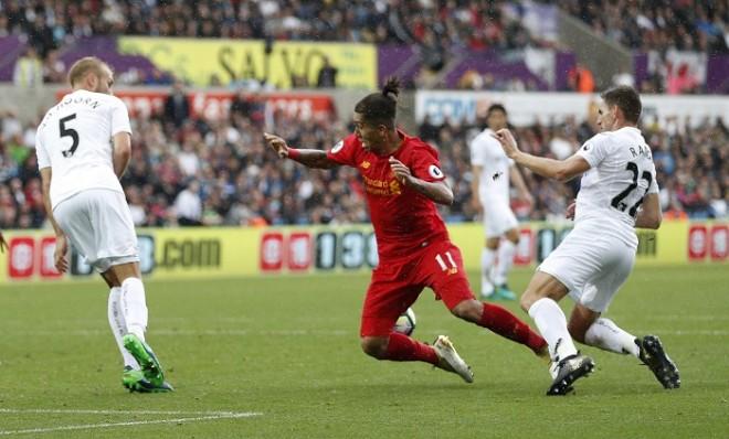 Roberto Firmino Liverpool Swansea City Angel Rangel