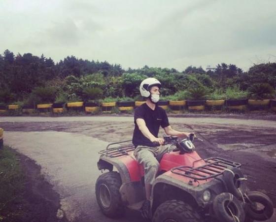 EXO member Sehun's Instagram post gains popularity for negative reasons. Sehun
