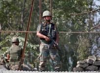 Indian army soldiers keep guard in Kashmir