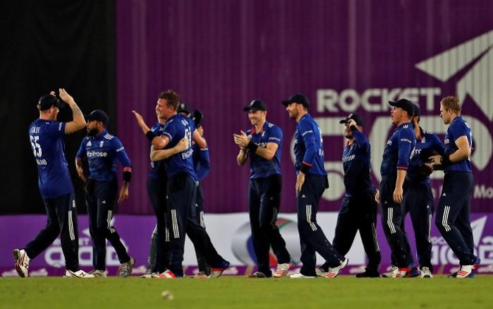 Jake Ball celebrates with his England teammates after picking up the final wicket in the 1st ODI against Bangladesh, October 7, 2016 England Bangladesh