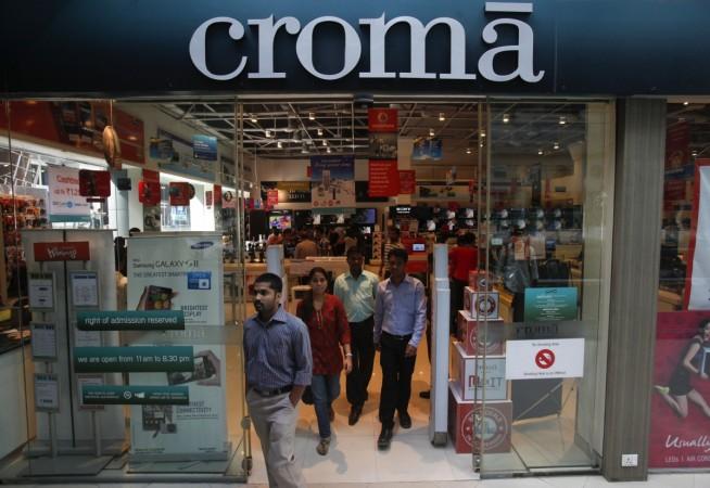 consumer durables festive purchases festival season sale discount pay commission india bullish ecommerce snapdeal amazon flipkart offline online diwali consumer customer