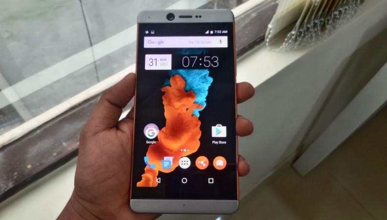 Smartron t.phone Review: Solid smartphone, but got too much competition Smartron t.phone Review: Solid smartphone, but got too much competition