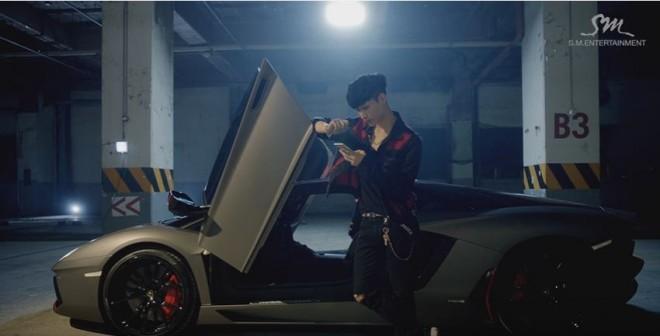 EXO Lay