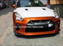 2017 Nissan GT-R starts reaching dealerships ahead of launch