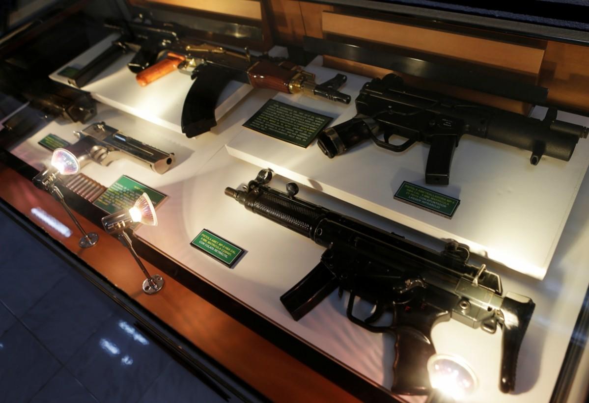 Guns are displayed in the Drugs Museum, used by the military to showcase to soldiers the lifestyles of Mexican drug lords, at the headquarters of the Ministry of Defense in Mexico City, October 14, 2016. Drugs Museum