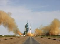 China launches longest manned space mission