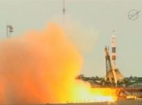 Russian-American trio blasts on to International Space Station in Soyuz rocket