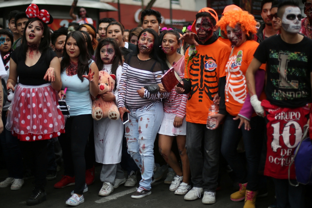Zombie Walk procession