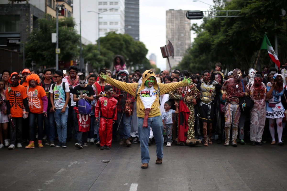 Zombie Walk procession