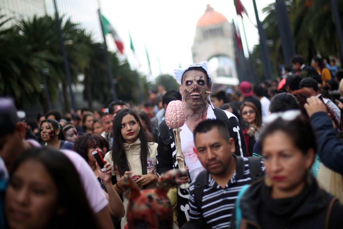Zombie Walk procession