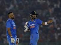 MS Dhoni Virat Kohli India