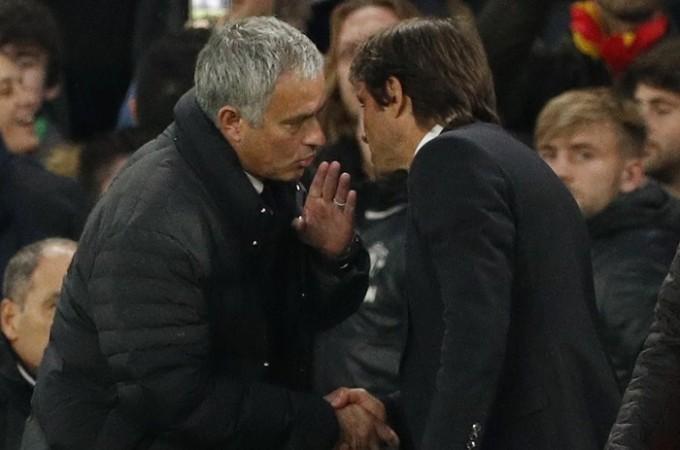 Jose Mourinho gives Antonio Conte a piece of his mind after the final whistle of the Premier League match between Chelsea and Manchester United, October 23, 2016 Jose Mourinho Antonio Conte Manchester United Chelsea