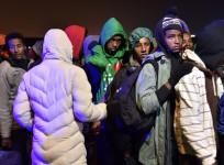 Calais Jungle: First migrants evacuated in week-long operation to clear camp