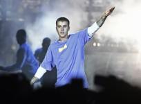 Justin Bieber storms off stage during Manchester concert after being booed by fans