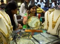 Bollywood celebs wish fans on Dhanteras 2016