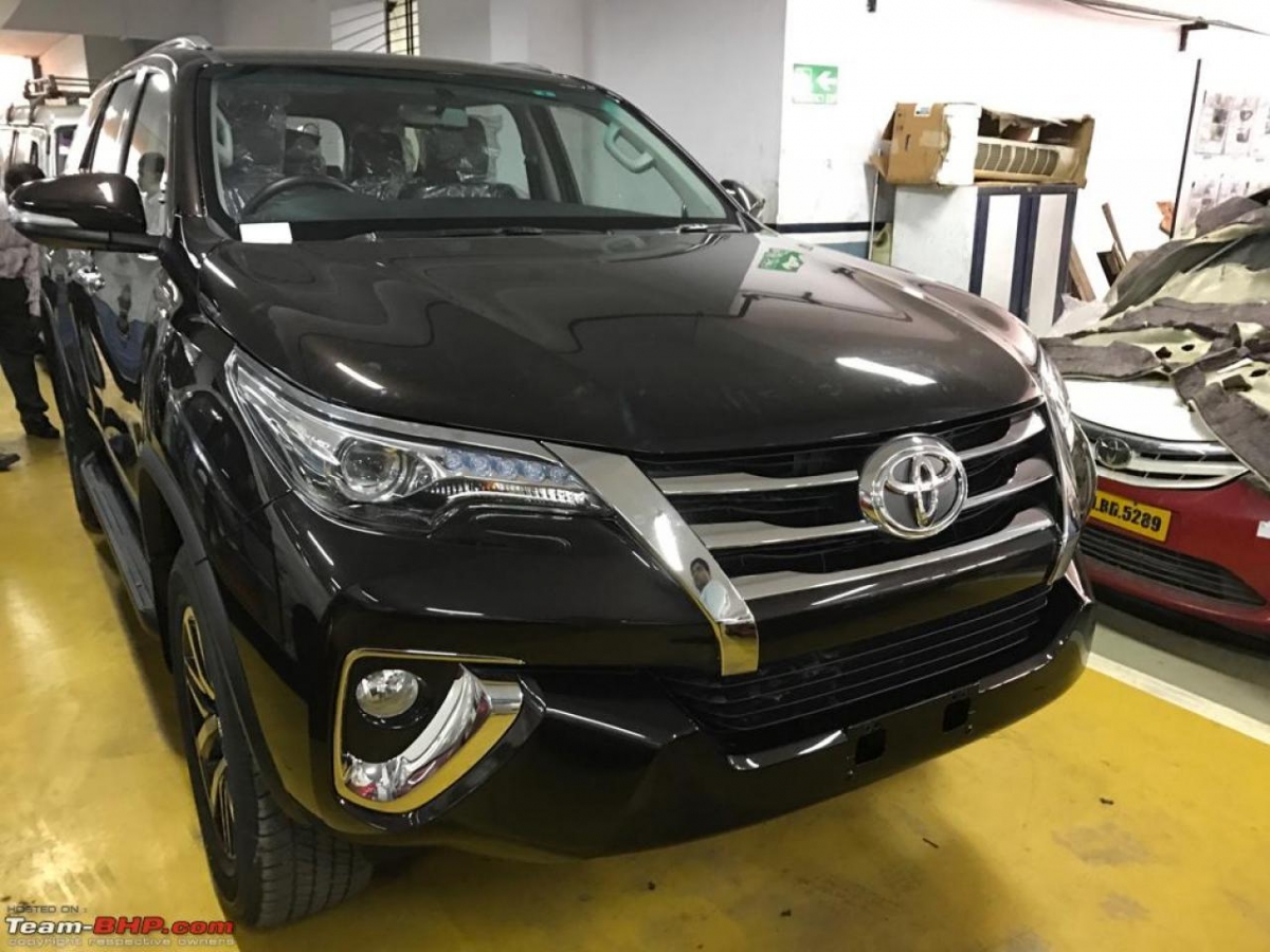 New Toyota Fortuner resurfaces in fresh spy shots