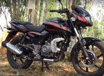 New Bajaj Pulsar 180 fully revealed in a video ahead of imminent launch