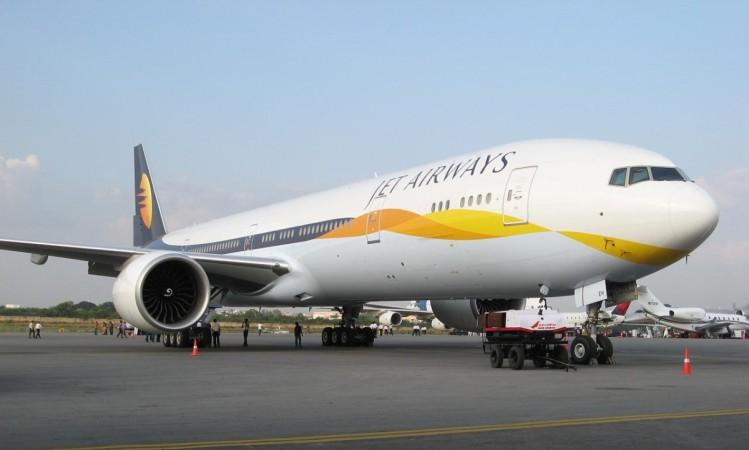 Jet Airways asks junior pilots to take 30-50% pay cuts or leave Jet Airways