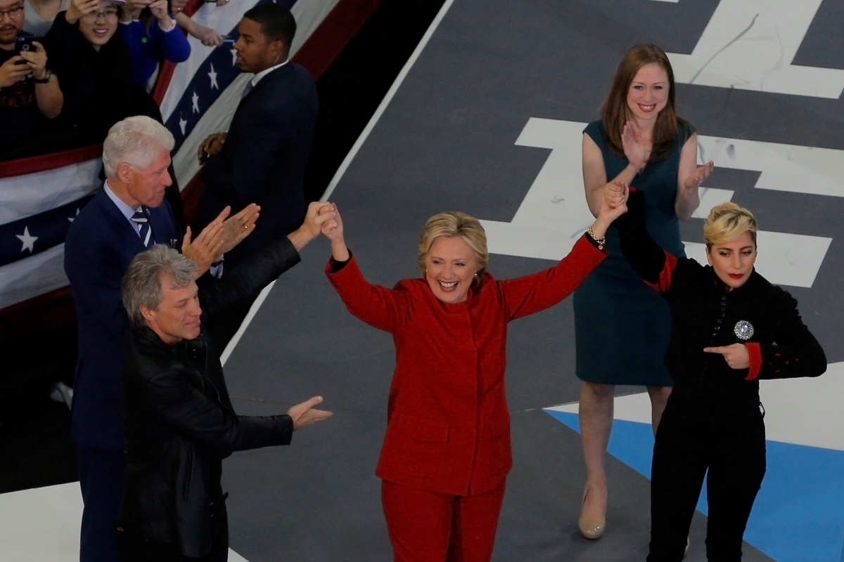 U.S. Democratic presidential nominee Hillary Clinton is joined onstage by former U.S. President Bill Clinton, musician Jon Bon Jovi, Chelsea Clinton and musician Lady Gaga at a campaign rally in Raleigh, North Carolina, U.S. November 8, 2016. hillary clinton