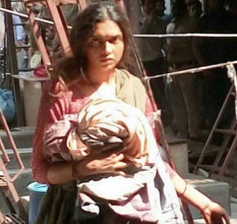 Deepika Padukone Shocks Fans With De Glam Avatar In Upcoming Movie Pictures Go Viral Ibtimes India deepika padukone shocks fans with de