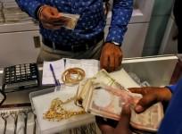 Gold business in India plunges after demonisation of highest denominations