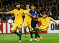 Mile Jedinak Matthew Spiranovic Australia Shinji Kagawa Japan