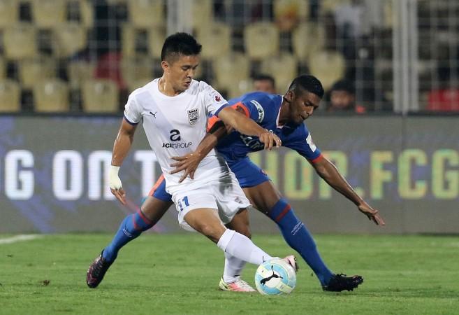Can Mumbai City FC's Sunil Chhetri step up for the absent Diego Forlan? isl