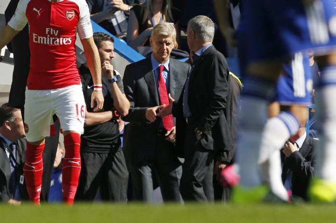 Jose Mourinho and Arsenal manager Arsene Wenger shake hands before a Chelsea-Arsenal showdown in the Premier League last year wenger mourinho