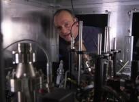 UK scientists one step closer to large-scale quantum computing using microchips