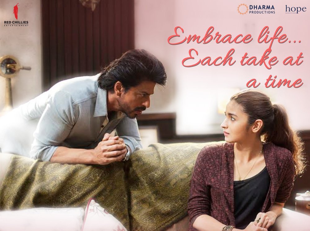 Dear Zindagi completed 6 days at box office with decent collection. Pictured: Shah Rukh Khan and Alia Bhatt in Dear Zindagi still Dear Zindagi still