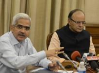 shaktikanta das demonetisation arun jaitley raids income tax gold real estate arun jaitley modi criticism cash seized wealth undisclosed income bank officials suspended