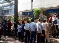 demonetisation fraud old notes exchange rs 500 rs 1000 notes rs 2000 modi govt currency atm queues people indian gdp