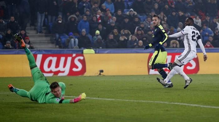 Arsenal forward Lucas Perez scores the goal to complete his hat-trick in the Champions League game against Basel, December 6, 2016 Lucas Perez Arsenal Basel