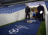 FC Porto need to win to keep their Champions League hopes alive.