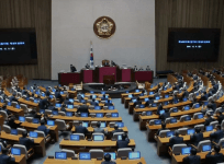 South Korea’s parliament votes to impeach President Park Geun-hye over corruption scandal