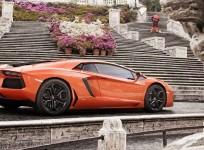 Lamborghini Aventador