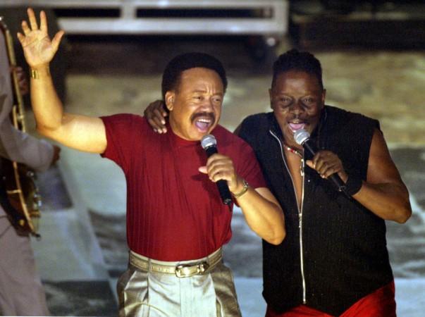 Maurice White (L) and Phillip Bailey of Earth, Wind & Fire perform during the 2nd Annual BET Awards in Hollywood, California on June 25, 2002. Maurice White
