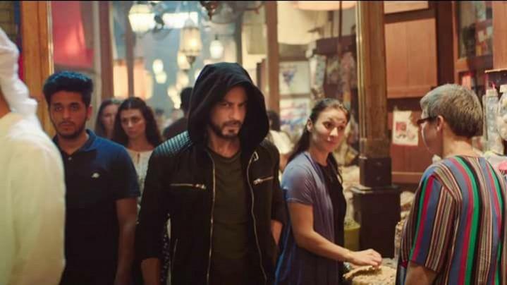 Shah Rukh Khan invites guests to Dubai Shah Rukh Khan invites guests to Dubai