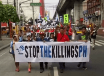 Filipino activists protest against Dutertes drug war killings