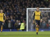 Arsene Wenger will be hoping for a better performance from his team when they face Manchester City over the weekend.