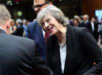 Theresa May welcomes EUs Brexit discussions as she arrives in Brussles